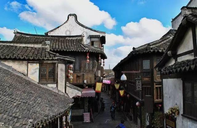 逃离荒凉之地